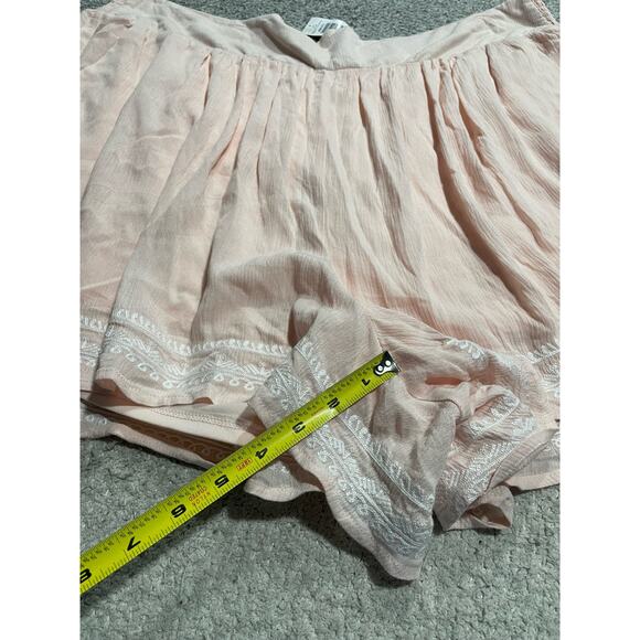 NWT Torrid Shorts Womens 4 Elastic Waist Lacy Casual Layered Gauzy Pockets Peach - Picture 3 of 10